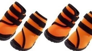 TREKKING SHOES  (x4)